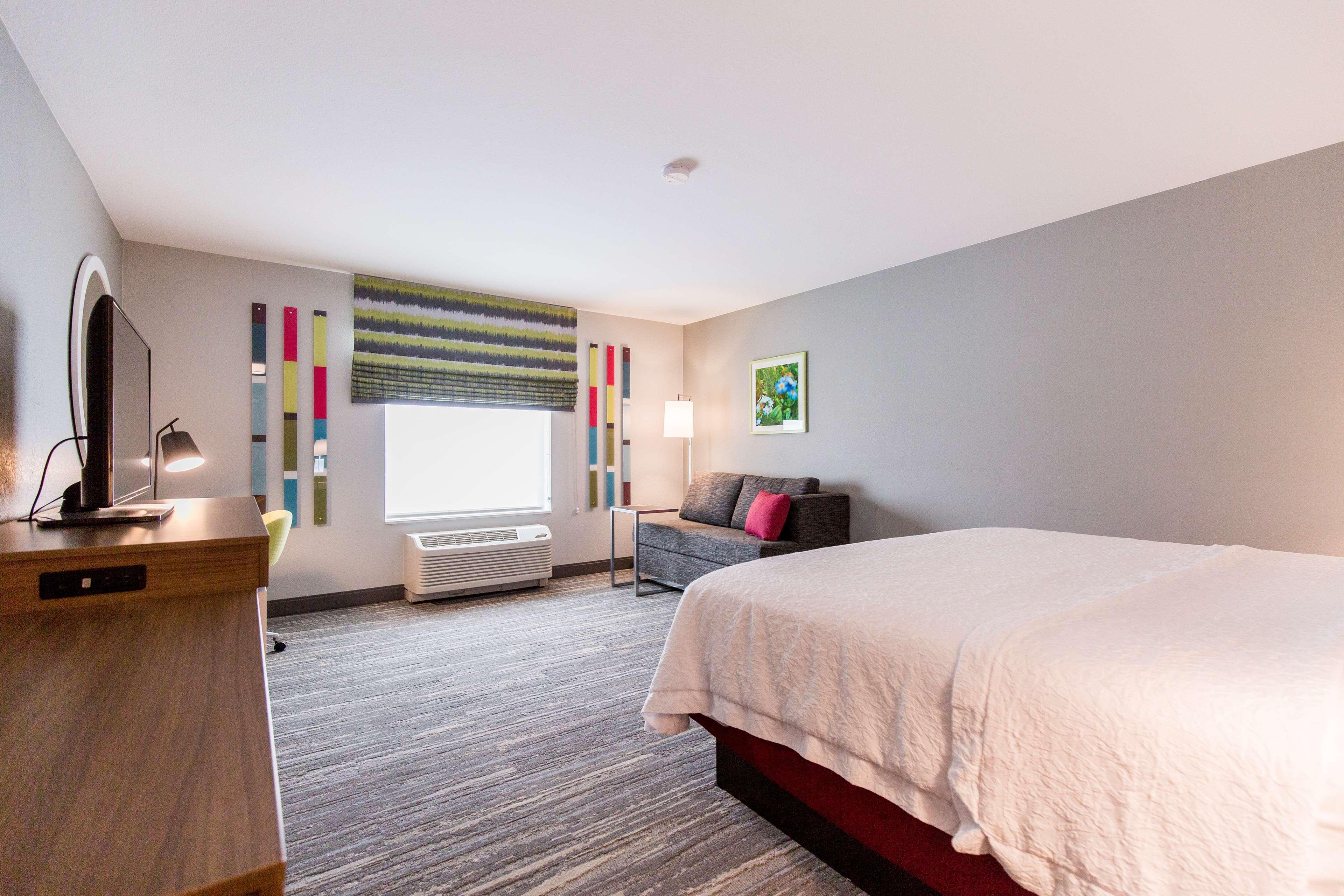 Hampton Inn Бисмарк Экстерьер фото