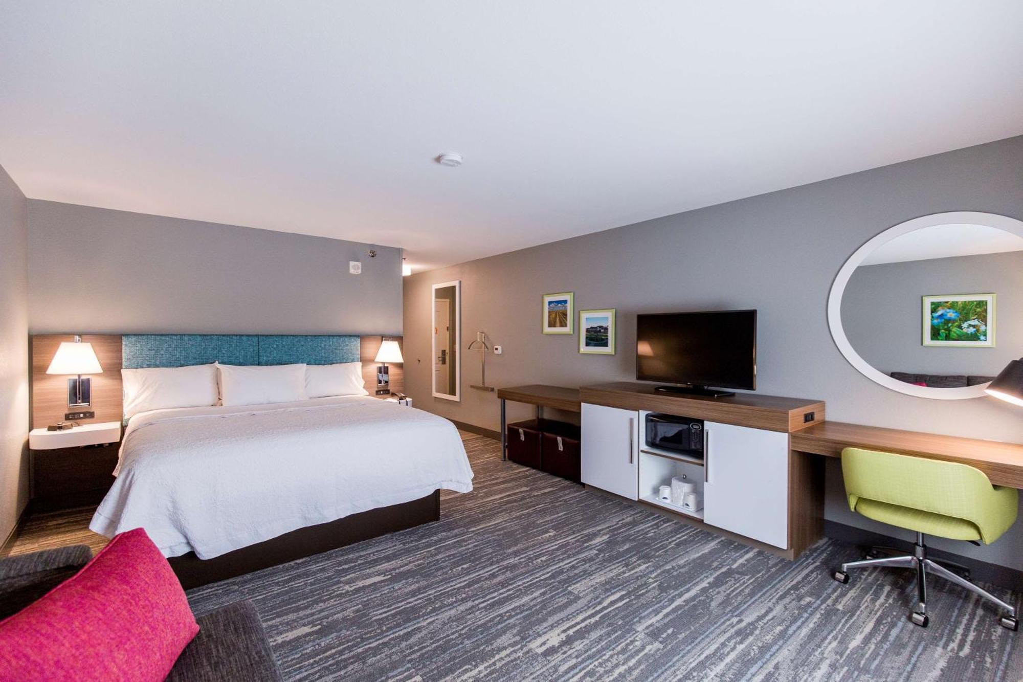 Hampton Inn Бисмарк Экстерьер фото